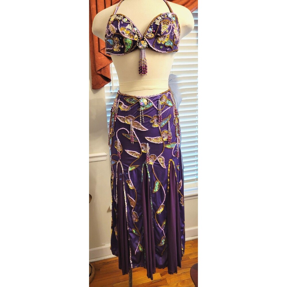Egyptian Purple Belly Dance Costume Sequin Beaded 2 Piece Bra Skirt Set Stunning